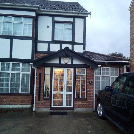 1St Gold Accommodation Isleworth Esterno foto
